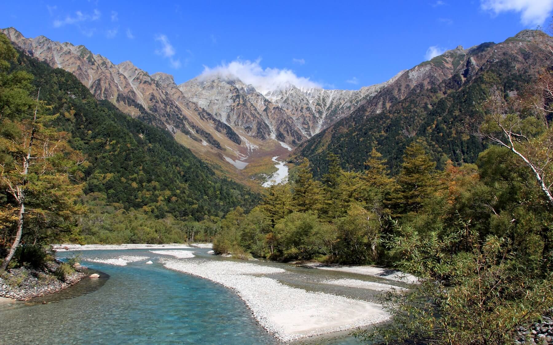 上高地へは平湯温泉からが便利♪